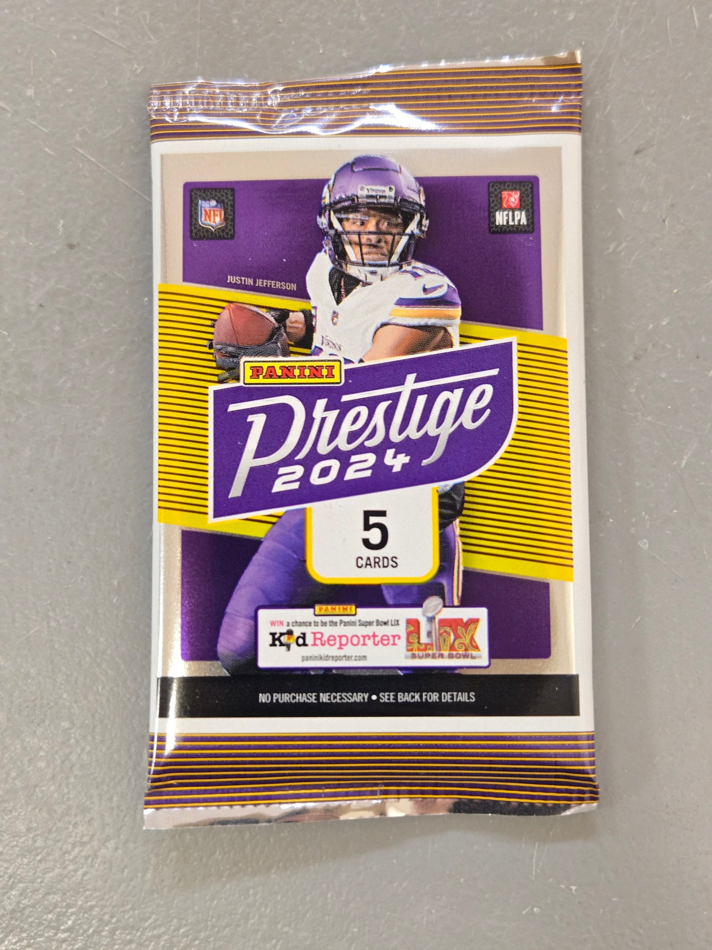 2024 PRESTIGE FOOTBALL RETAIL PACK