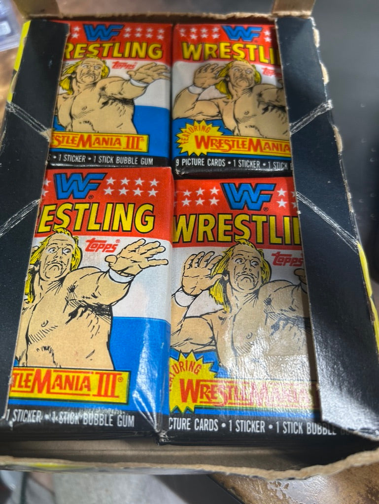1987 TOPPS WWF WRESTLEMANIA WAX PACK. HULK HOGAN!