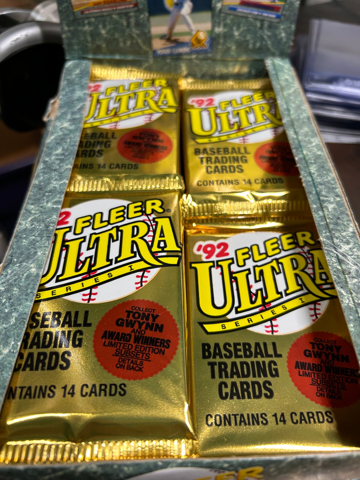 1992 ULTRA BASEBALL SERIES 1 UNOPENED PACK