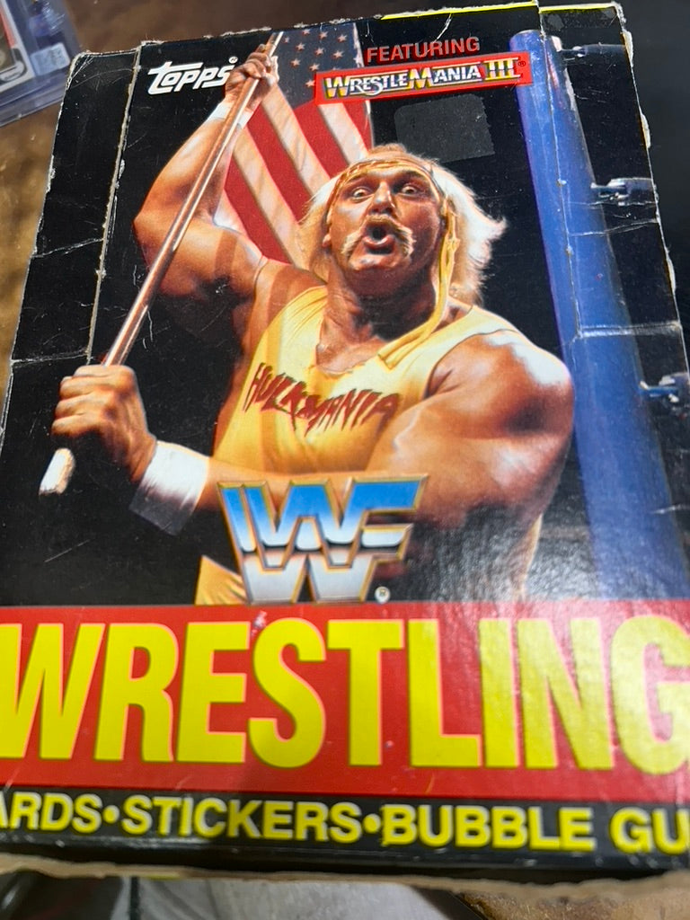 1987 TOPPS WWF WRESTLEMANIA WAX PACK. HULK HOGAN!