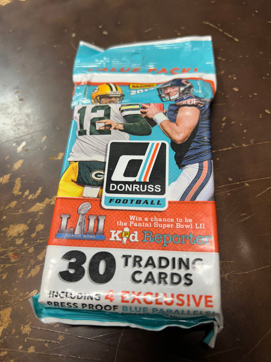 2017 DONRUSS FOOTBALL SEALED FAT PACK.  30 CARDS