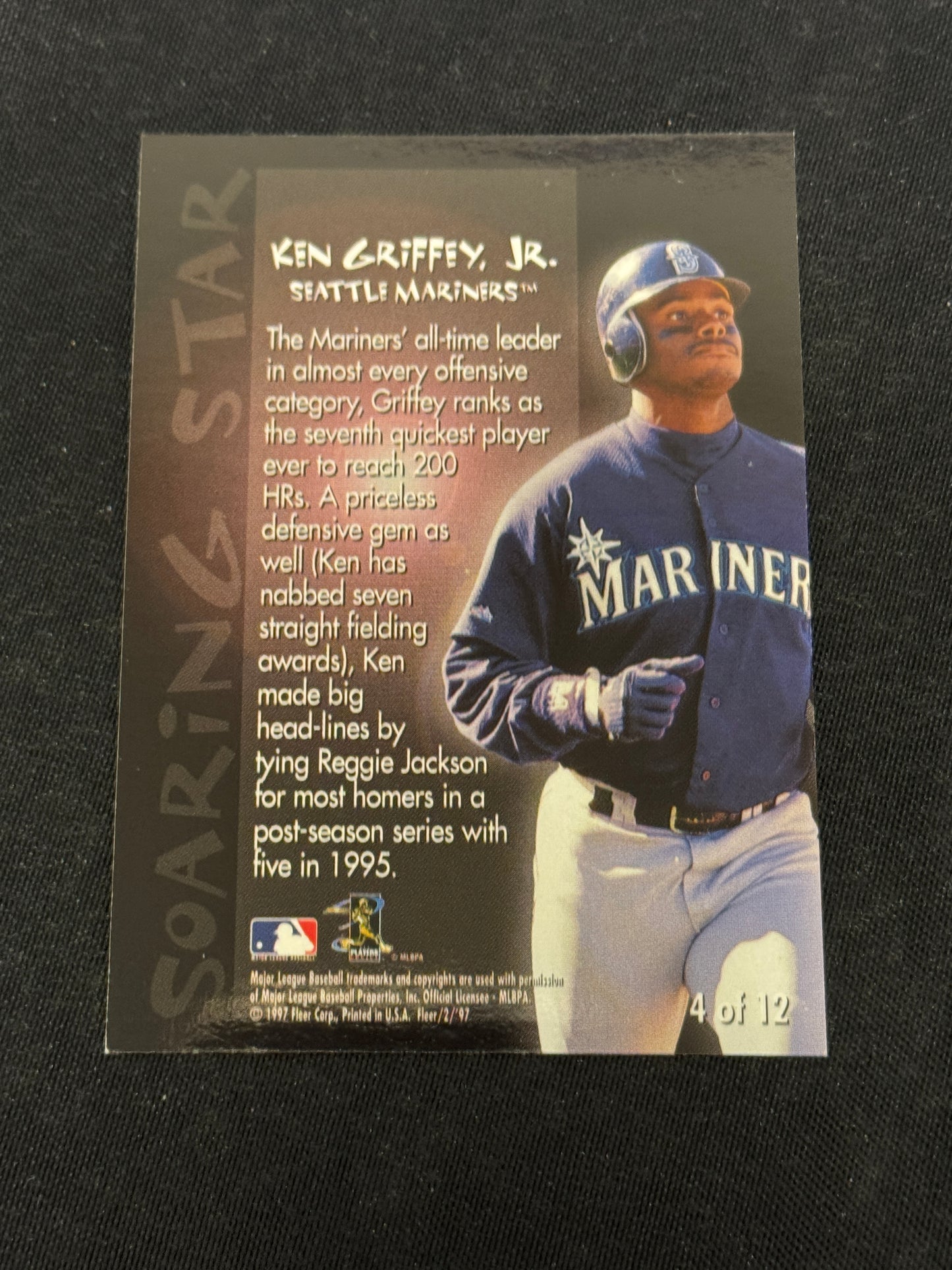 1997 FLEER SOARING STARS "GLOWING" KEN GRIFFEY JR #4 V12791