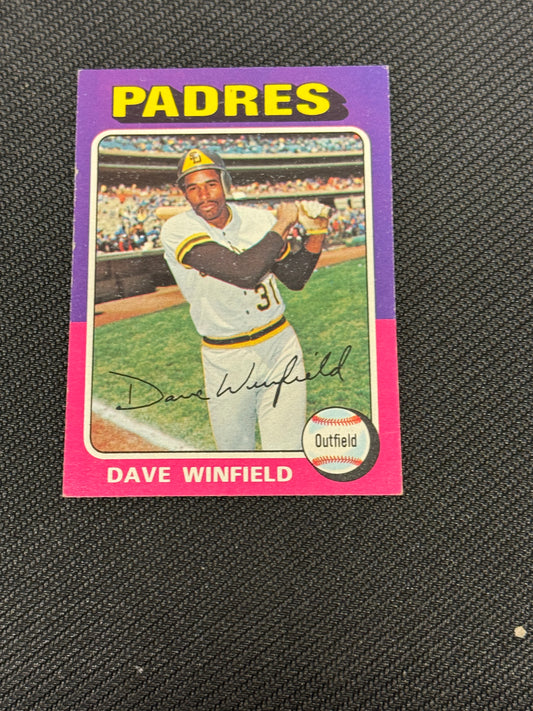 1975 TOPPS DAVE WINFIELD #61 NRMT+ V15458