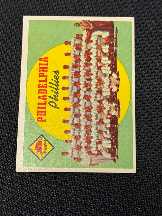 1959 TOPPS PHILLIES TEAM UNMARKED #8 EXMT+ V15566
